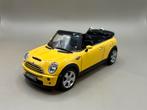 Mini Cooper S Roadster (Type R52) 2004 - AutoArt, Hobby en Vrije tijd, Modelauto's | 1:43, Ophalen of Verzenden, Zo goed als nieuw