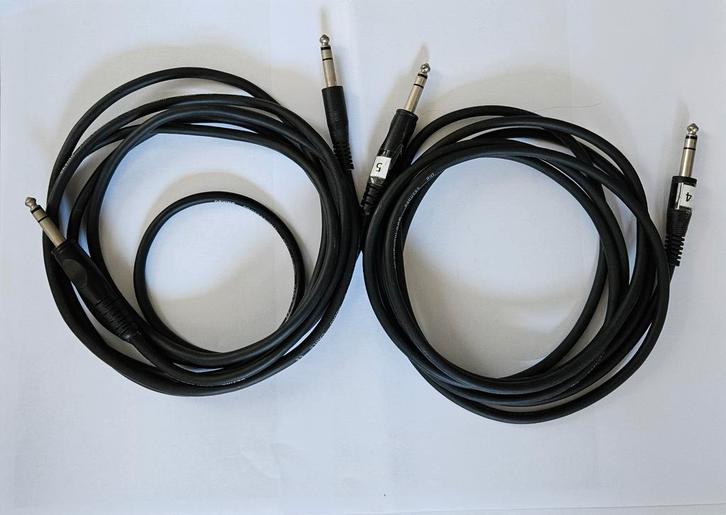 Diverse audiokabels en verloopstukken (jack, mini, RCA, XLR), Audio, Tv en Foto, Audiokabels en Televisiekabels, Zo goed als nieuw