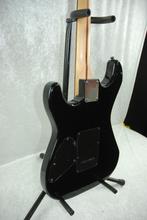 Squier Obey Propaganda Strat, duncan design pick ups,, Muziek en Instrumenten, Instrumenten | Onderdelen, Ophalen of Verzenden