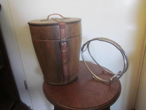 Wijnkoffer en wijnrek, Huis en Inrichting, Woonaccessoires | Wijnrekken, Zo goed als nieuw, Minder dan 50 cm, Hout, Minder dan 5 flessen