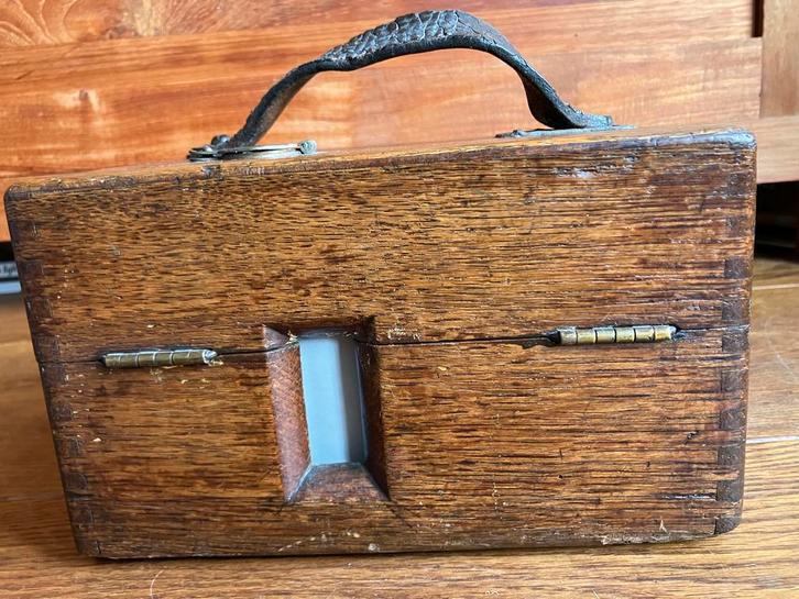 Oude duivenklok in houten kist, Antiek en Kunst, Antiek | Klokken, Ophalen of Verzenden