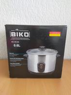 Rijstkoker Rvs 0,6 liter nieuw Compleet met maatbeker lepel!, Ophalen, Nieuw