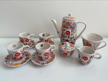 Blond Amsterdam Douwe Egberts kinderservies beschikbaar voor biedingen