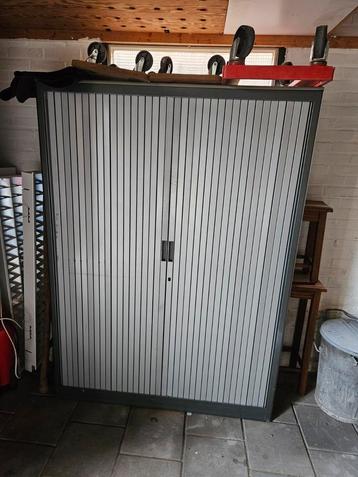 2 IJzeren Garagekasten - Zware Belasting! beschikbaar voor biedingen