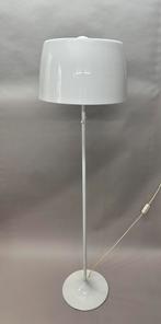 Zeldzame Mid Century Space Age vloerlamp van Willem Hagoort, Huis en Inrichting, Lampen | Vloerlampen, Ophalen, Zo goed als nieuw
