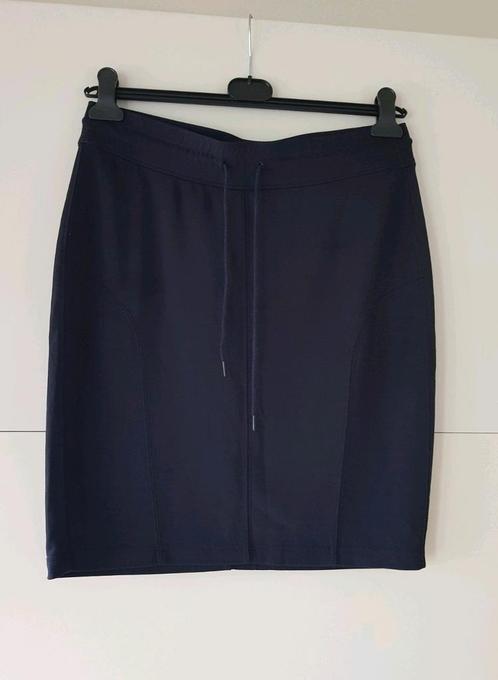 Claudia Sträter sportief chique rokje donkerblauw 42, Kleding | Dames, Rokken, Zo goed als nieuw, Maat 42/44 (L), Blauw, Knielengte