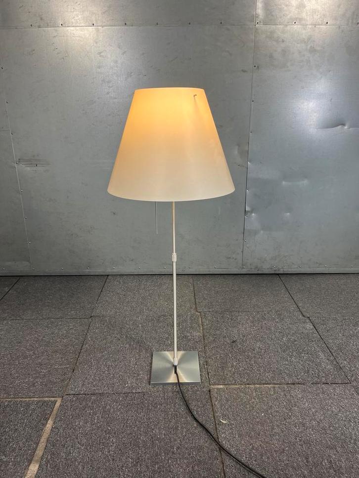 Luceplan Costanza vloerlamp, Huis en Inrichting, Lampen | Tafellampen, Gebruikt, 75 cm of meer, Metaal, Ophalen
