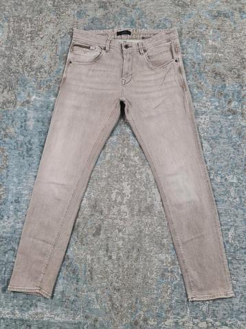 Vanguard V850 W34 L32 Slim STRETCH Bronno3432

 beschikbaar voor biedingen