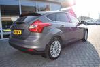 Ford Focus 1.0 EcoBoost Titanium, Gebruikt, Zwart, Bruin, 635 kg