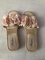 Maat 39 - SLUPPERS - DIVERSE, Kleding | Dames, Schoenen, Slippers, Overige kleuren, Ophalen of Verzenden, Zo goed als nieuw
