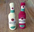 Bacardi Breezer knuffels pluche flesjes 2x geel en rood, Verzamelen, Ophalen of Verzenden, Gebruikt, Overige typen