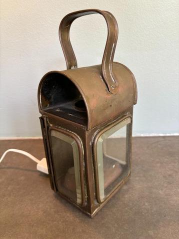 antiek koperen stal lamp beschikbaar voor biedingen