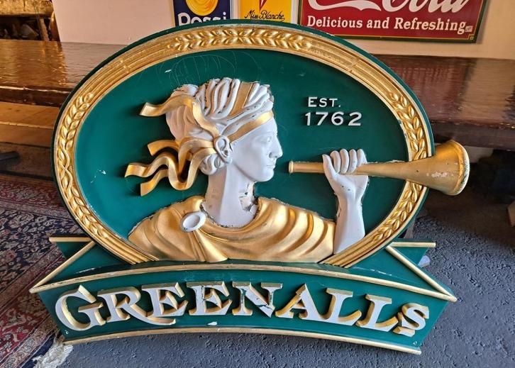 Zeer groot Engels pubbord 147 x 116 cm materiaal kunststof, Antiek en Kunst, Curiosa en Brocante, Ophalen