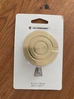 Le Creuset Crucible knop goudkleurig 5.5 cm, Huis en Inrichting, Keuken | Potten en Pannen, Ophalen of Verzenden, Nieuw, Overige materialen