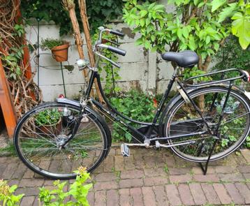 te koop: oude Gazelle omafiets OPKNAPPER  beschikbaar voor biedingen