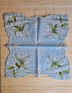 Schattig zakdoekje blauw-wit Lelie der Dalen, handgemaakt., Hangemaakt Spanje, Ophalen of Verzenden, Nieuw