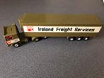 Perfecte Volvo Truck - Ireland Freight Services, Hobby en Vrije tijd, Modelbouw | Auto's en Voertuigen, Overige merken, 1:50 of kleiner