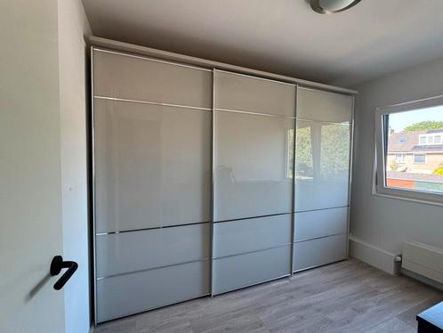Nijhof Korpus Kledingkast/ garderobekast/ linnenkast, Huis en Inrichting, Kasten | Kledingkasten, Zo goed als nieuw, 200 cm of meer