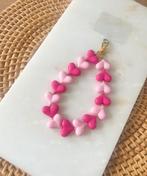Telefoonkoord met roze hartjes en goud (handmade), Ophalen of Verzenden, Nieuw, Telefoonhanger of Accessoire, Apple iPhone