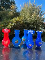 Murano vaasjes, blauw rood, Italië opaline 5 stuks, Blauw, Ophalen of Verzenden, Minder dan 50 cm, Glas