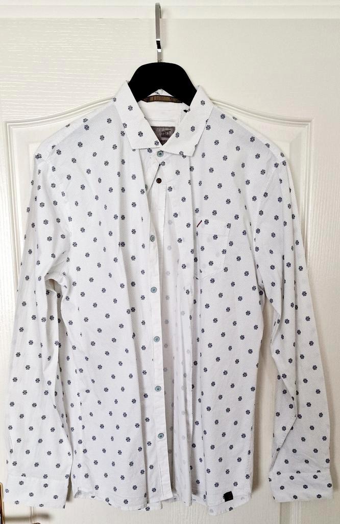 Nog als nw. No Excess overhemd, wit met blauw werkje mt. L, Kleding | Heren, Overhemden, Zo goed als nieuw, Halswijdte 41/42 (L)