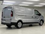 Renault Trafic E-Tech T29 L2H1 Advance 52 kWh / 3 Zitplaatse, Stof, 1885 kg, Renault, 122 pk