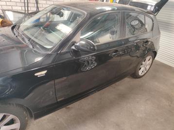 668 bmw E87 Deur spatbord front voorbumper achterklep zwart beschikbaar voor biedingen