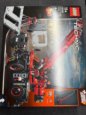 Lego Technic 42082 Rough Terrain Crane. beschikbaar voor biedingen