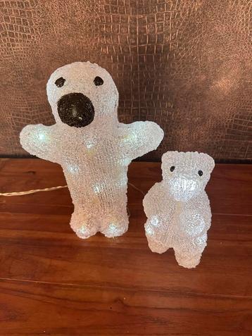 Twee grappige beeldjes dieren beschikbaar voor biedingen