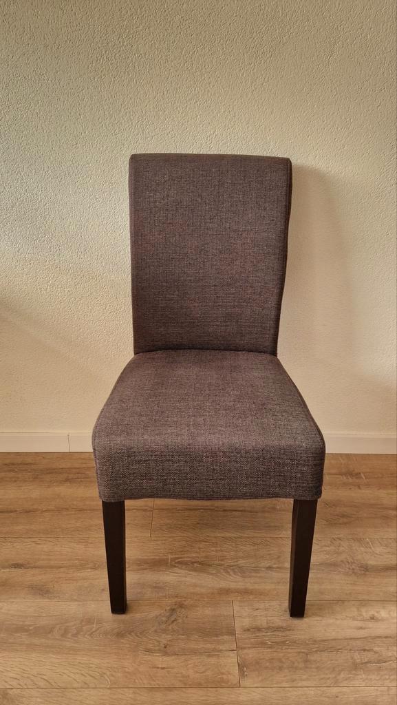 4 Grijze eetkamerstoelen met zwarte poten, Huis en Inrichting, Stoelen, Gebruikt, Vier, Hout, Stof, Grijs, Ophalen