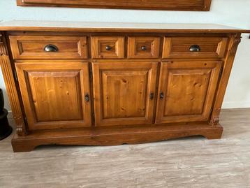 Dressoir met spiegel te koop beschikbaar voor biedingen