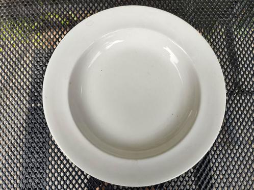 Mooi oud diep bord: E R Wedgwood & Co LTD 1952, Antiek en Kunst, Antiek | Servies los, Ophalen of Verzenden