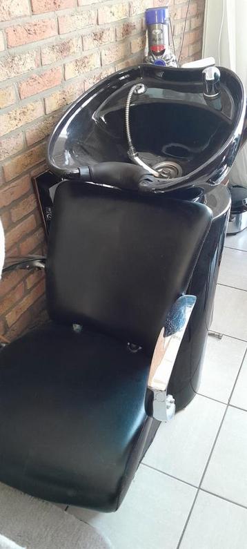Wastafel kapsalon zo goed als nieuw  beschikbaar voor biedingen