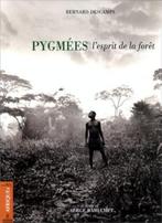 Pigmeés l'esprit de la forêt, Ophalen of Verzenden, Zo goed als nieuw, Bernard Descamps, Afrika