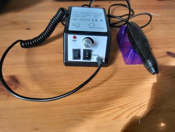 Elektrische nagelvijl beschikbaar voor biedingen