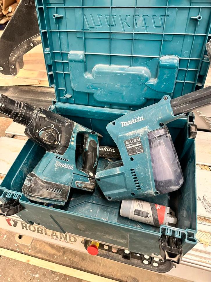 Makita DHR243 Hamerboor met Stofafzuiging, Doe-het-zelf en Verbouw, Gereedschap | Boormachines, Gebruikt, Boor- en/of Breekhamer