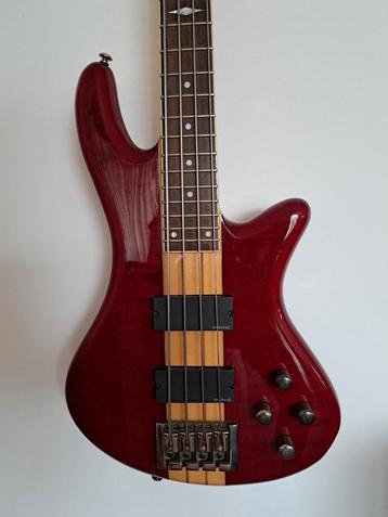 Schecter elite-4 bas + Fender rumble100 versterker beschikbaar voor biedingen