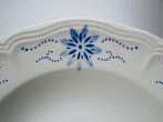 mooi met kerst allerlei blauw wit servies; borden en schalen, Antiek en Kunst, Antiek | Servies los, Ophalen of Verzenden
