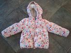 Leuke meisjes winterjas met bloemenprint maat 110, Ophalen of Verzenden, Gebruikt, Meisje