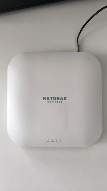 Netgear WAX218 AX3600 wifi 6 poe+  beschikbaar voor biedingen