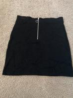 Leuke zwarte rok maat L, Ophalen of Verzenden, Zo goed als nieuw, Zwart, Boven de knie