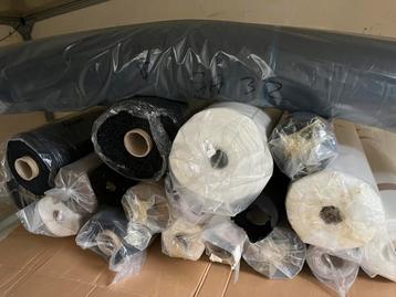 Vlieseline Plakvlieseline verschillende kleur 90cm breed beschikbaar voor biedingen