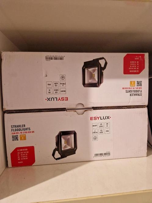 ESYLUX LED Schijnwerper 30W – Model EL10810169, Doe-het-zelf en Verbouw, Bouwverlichting, Nieuw, Armatuur, Minder dan 50 watt