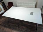 Witte ruime tafel met ingebouwd kabel vak IKEA, 100 tot 150 cm, 150 tot 200 cm, Rechthoekig, Ophalen of Verzenden