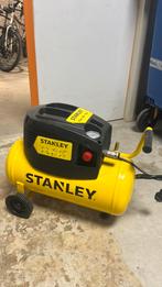Stanley compressor, 1.5 pk, 24 liter, 8 bar, Doe-het-zelf en Verbouw, Compressors, Mobiel, 6 tot 10 bar, Ophalen of Verzenden