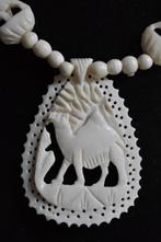Ketting Kameel Dromedaris Bot Been 1950s, Ophalen of Verzenden, Overige materialen