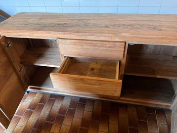 Houten Dressoir/ - Teakhout en salontafel zware kwaliteit beschikbaar voor biedingen