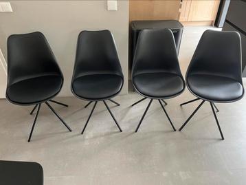 Set eetkamerstoelen
