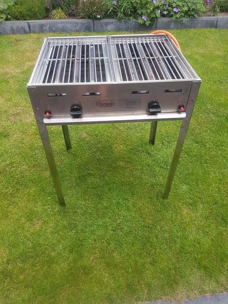 Te huur horeca/slagers gas barbecue €20,- per dag., Tuin en Terras, Gasbarbecues, Zo goed als nieuw, Ophalen