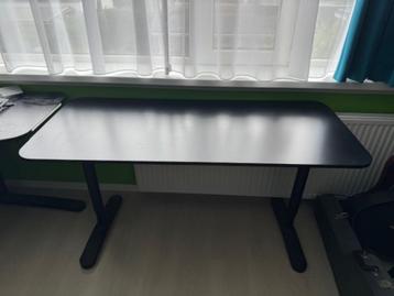 Ikea bureau Bekant 140x60 - afbeelding 1